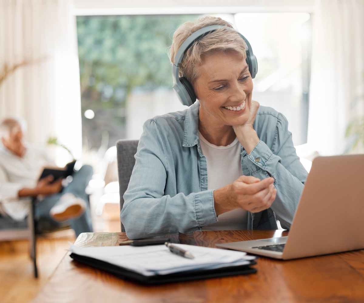 Histórias de Sucesso e Testemunhos de Graduados - Escola Nova De Língua